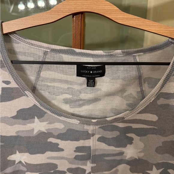 Lucky Brand Gray and White Camo Long Sleeve Tee - Picture 2 of 3